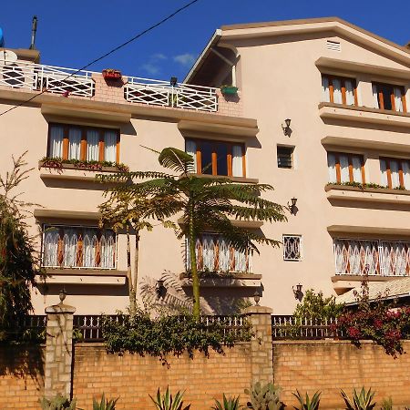 Antsirabe Hotel Exterior photo